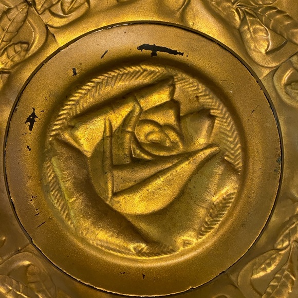 Antique 10.5” Goofas Glass Gold & Red Reverse Painted Plate Dish - Picture 4 of 5